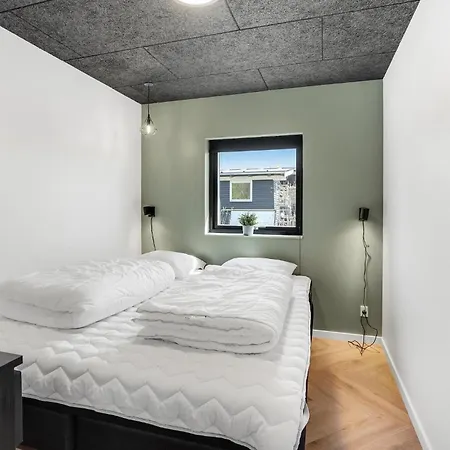 Holiday home Beautiful In With Kitchen