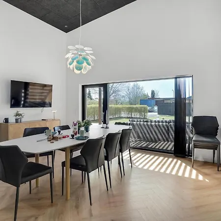Holiday home Beautiful In With Kitchen *