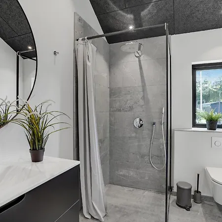 Beautiful In With Kitchen *