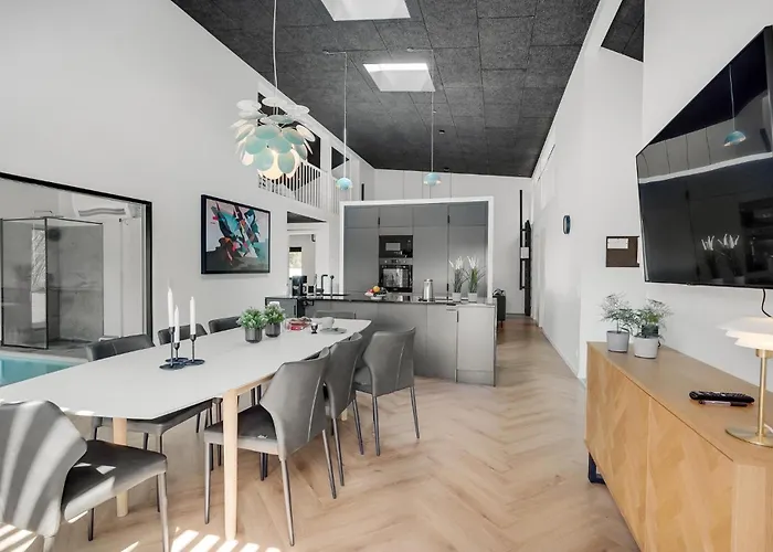 Beautiful In With Kitchen Дом отдыха